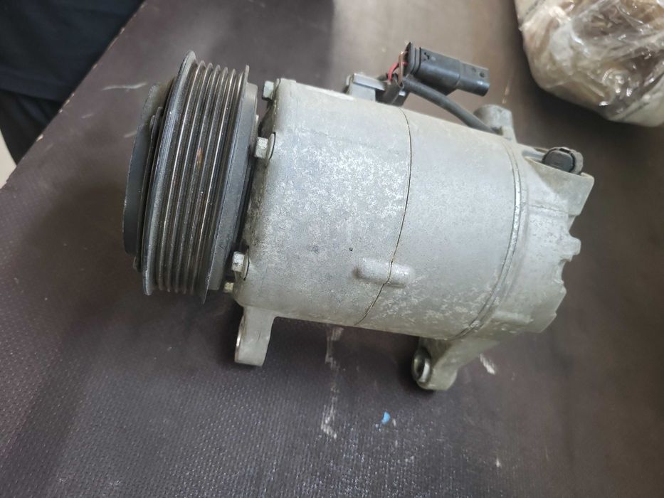 Compresor clima bmw seria 5 f10 520d B47