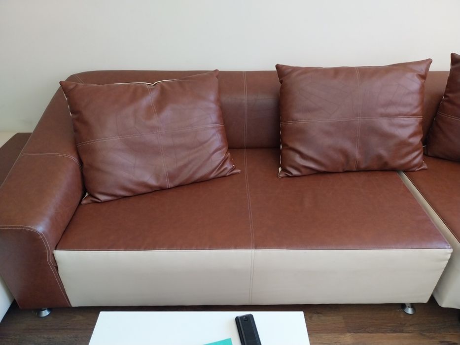 Кожен ъгъл за хол