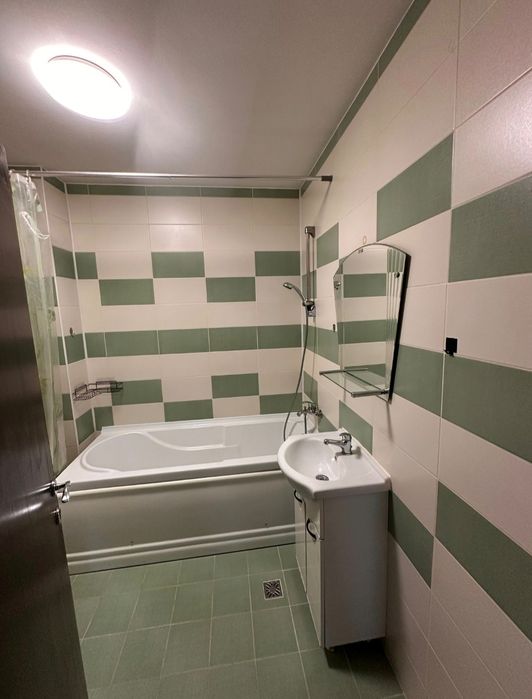 Zona Florilor, 2 camere, intermediat, parcare.