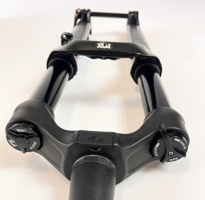 НОВИ Fox Racing 34 Float 26" 120мм Вилка Въздушна за колело