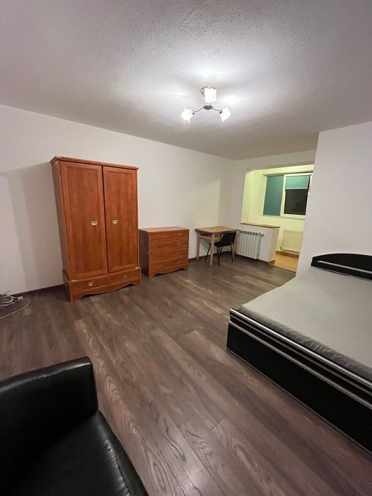 Proprietar închiriez garsoniera zona Costin Georgian/1 Decembrie 1918