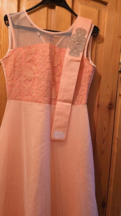 Платье на выпускной.