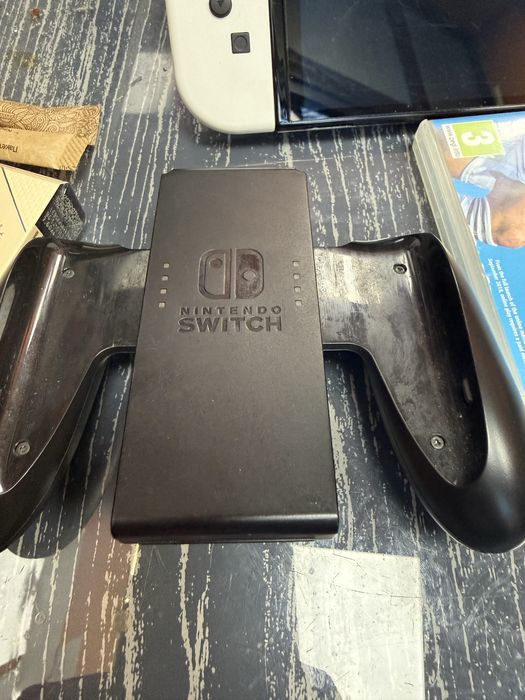 Nintendo switch v2 oled като ново