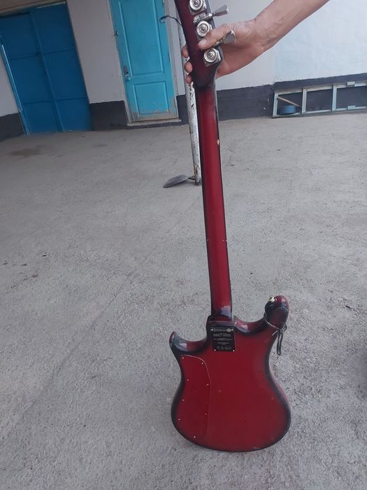 Электронной гитара