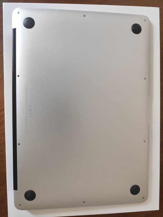 MacBook Air 13.3" early 2017 A1466 1.8GHz 8Gb RAM 128Gb SSD