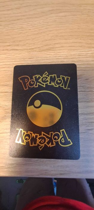 190 carti pokemon.