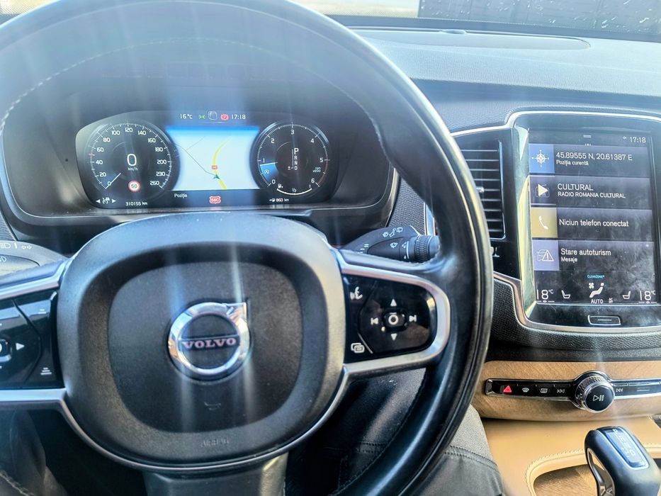 Volvo xc 90 7 locuri 
Nu este pe perne aer și nu ar