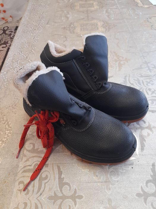 Аяқ киім сатамын