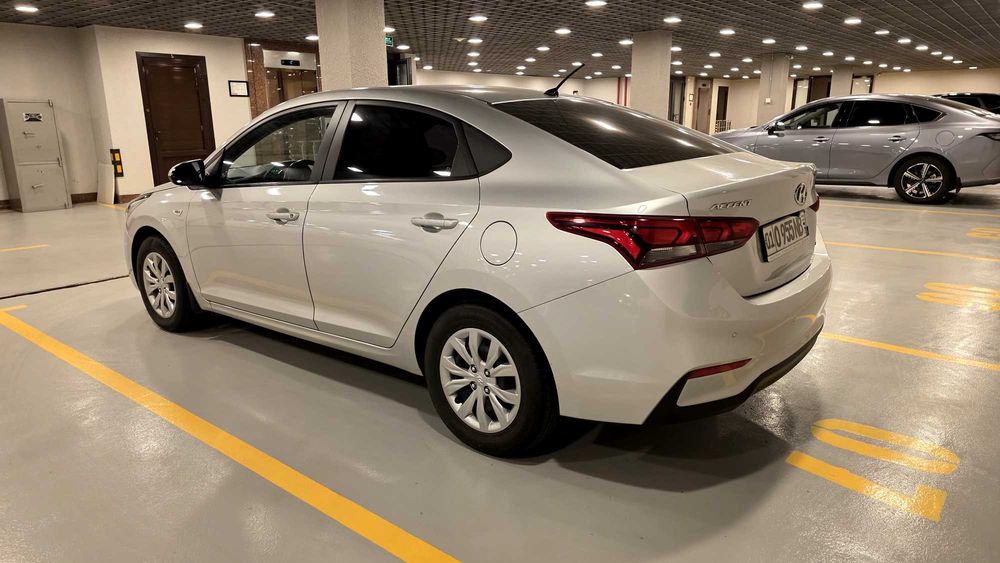 Продам Hyundai Accent 2020