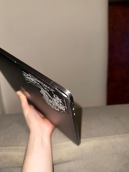 MacBook Pro 2017 13" 512GB SSD Touch Bar 16GB RAM