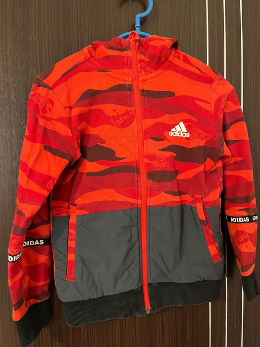 Суичър с качулка Adidas