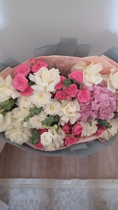 Продажа б/у цветов свежих