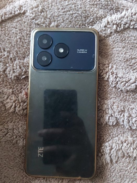 ZTE blade  A36 .