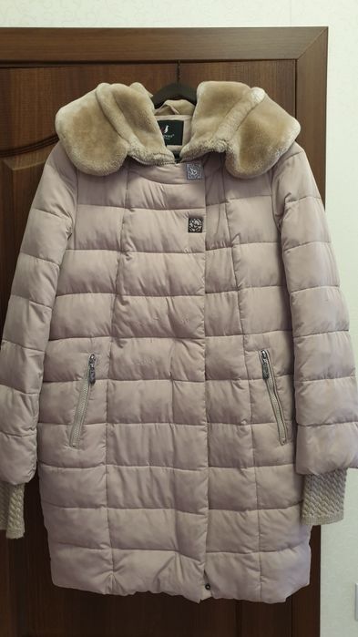 Продам зимний пуховик