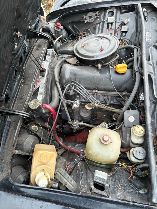 Продам ваз 2106     Требует ремонт