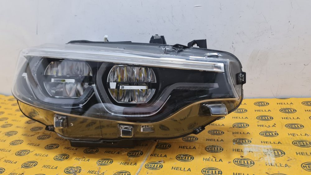 Far dreapta full led adaptive BMW 4 F32 F33 F36 M4 F82 facelift lci 7478158