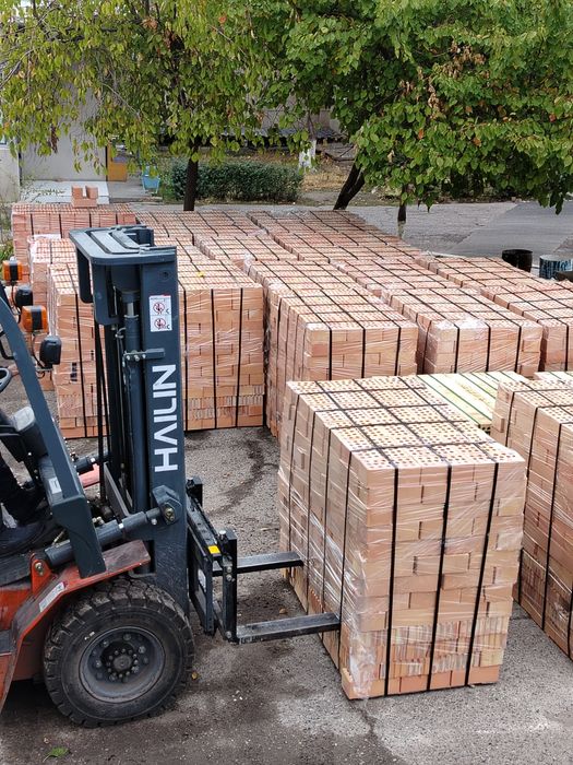 Кирпич строительный и облицовочный, лицевой в ассортименте. Ташкент