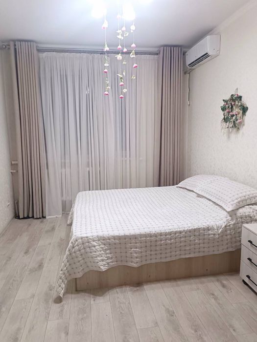 Сдаю 2-х квартиру метро Нлвза