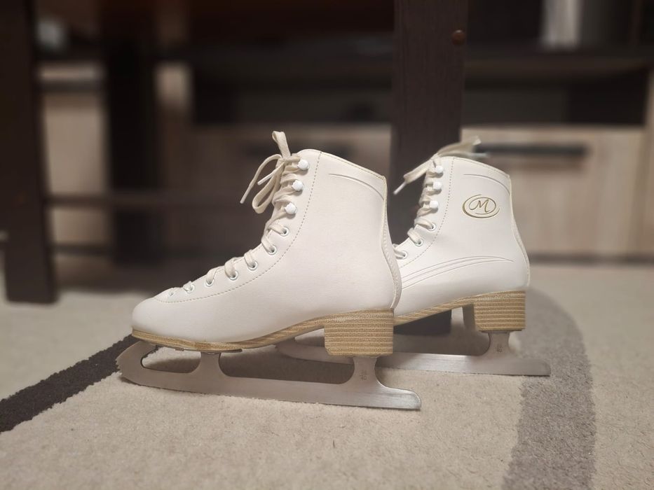 Продам коньки. Graf Montana