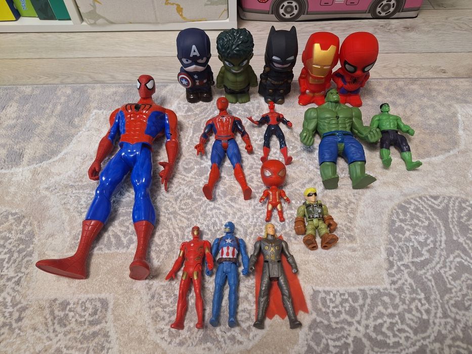 Продам игрушки для мальчика, супергерои, человек паук, халк