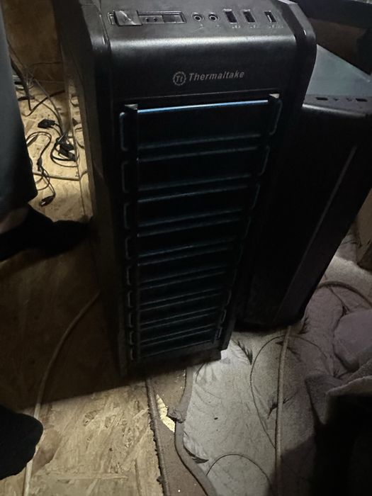 Vand pc i5 9400 , 32 gb ram , 1660ti