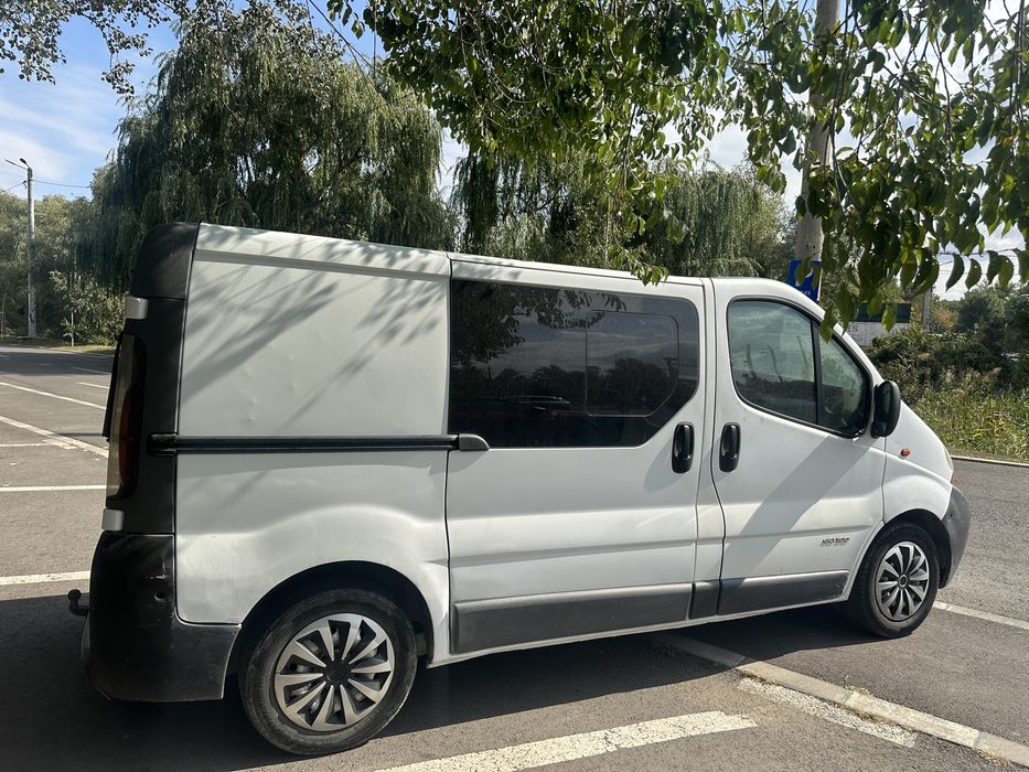 RENAULT Trafic 2006 — imagine 2