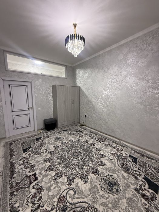 Сдается 1х комнатная квартира на 6 этаже Цум 250 $