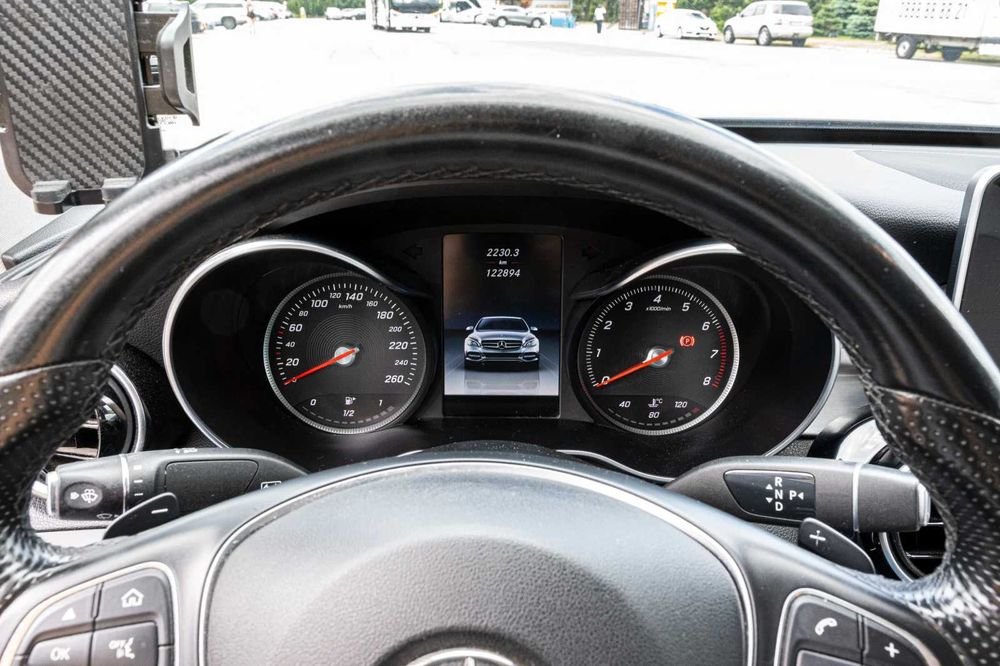 Mercedes Benz C180