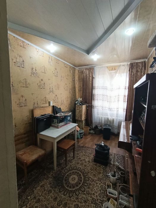 Продаётся: Чиланзар 12 квартал 4/2/5 Шикарная большая картира