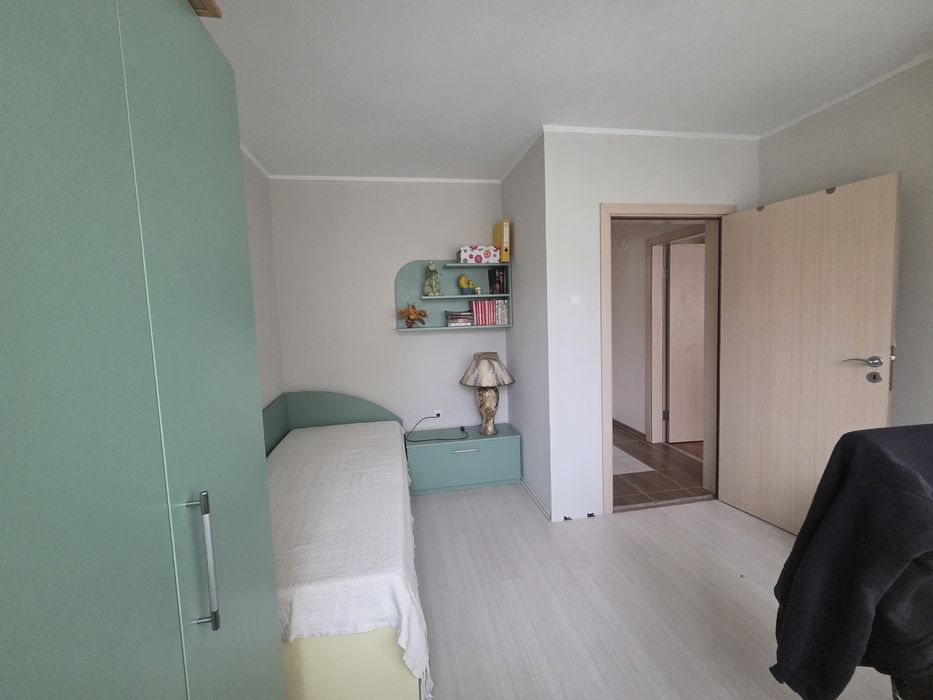 Дава се под наем Тристаен апартамент в Русе, Хъшове - 93 кв.м за 398.82 € - Снимка #18