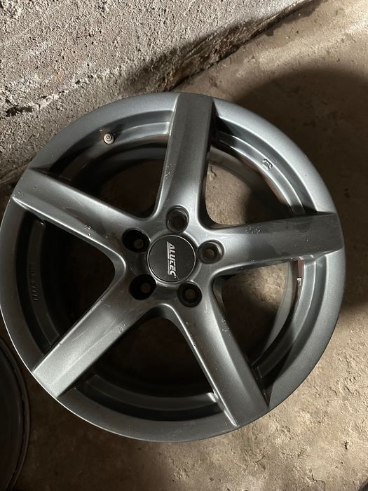 Джанти Alutec 17” 5x114.3 7.5j ET47