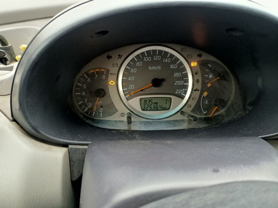 Продаю Ниссан Алмеро