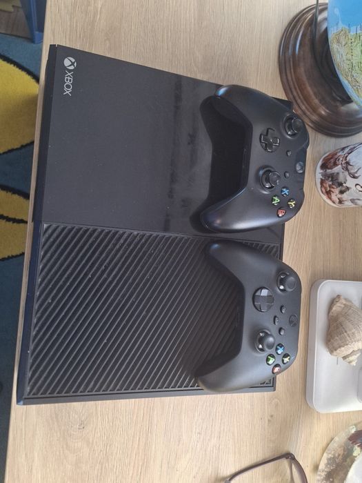 Xbox one +2 controler+9 jocuri