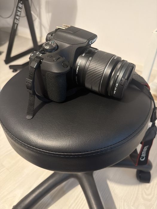 Canon EOS 2000d