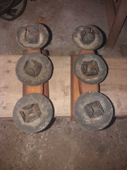 Продавам свещници