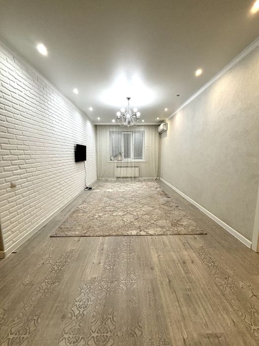 2х ком квартира район Зигзаг