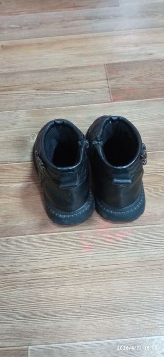 Детские полуботиночки продам!