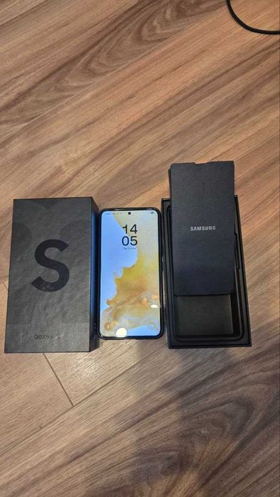Samsung S22 128GB Black – stare foarte bună + husă magnetică anti-soc + cutie