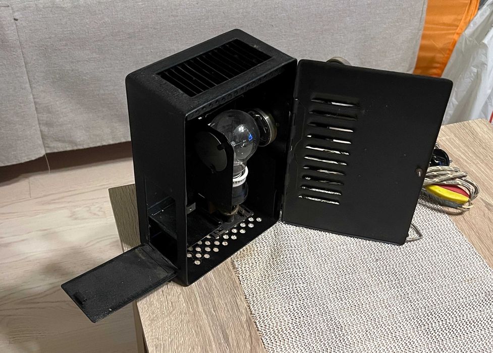 Proiector diapozitive IOR Bucuresti APFD 3 complet vintage functional