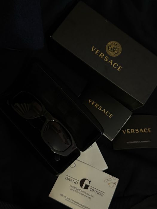 Актуални  Очила Versace