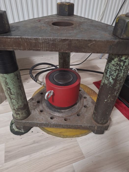 Пресс гидравлический на 100тн