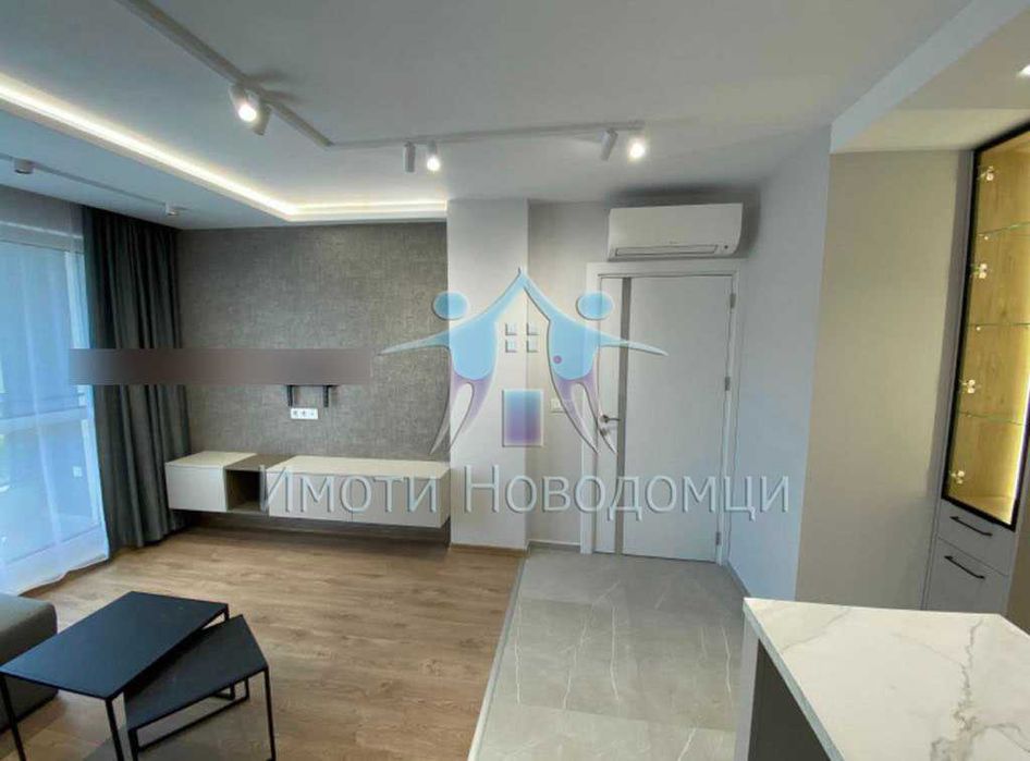 Продава се Двустаен апартамент в Шумен, Пазара - 62 кв.м за 2081 €/кв.м - Снимка #1