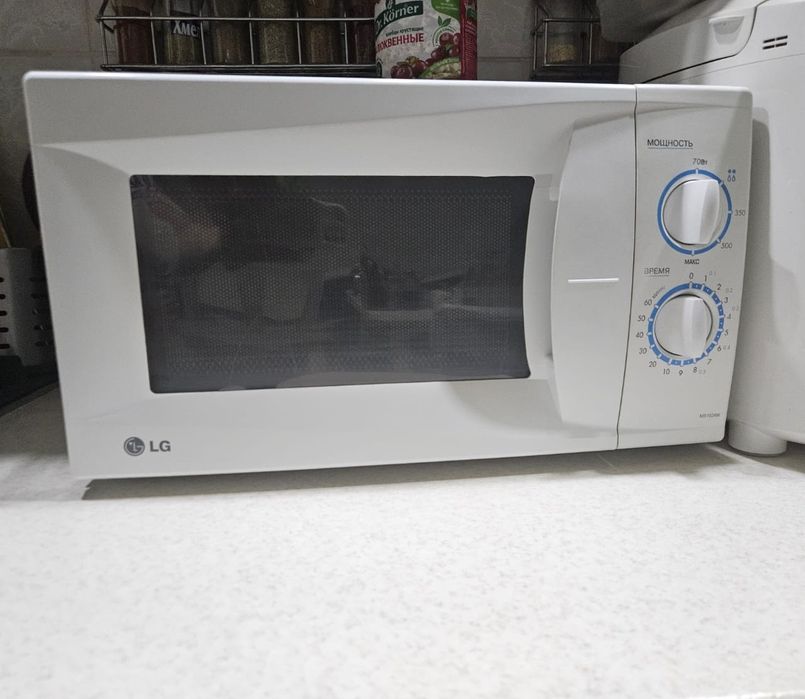 Микроволновка LG бу