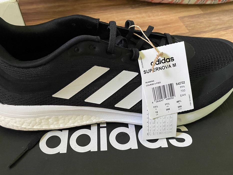 Маратонки различни марки и размери единични 12 чифта