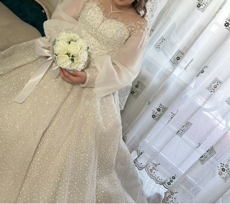 Свадебное платье, продам