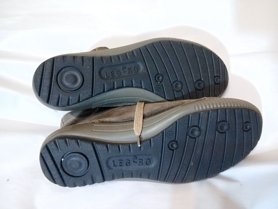 Ghete imblanite Legero piele intoarsa  nr 42 / 8 piele naturala