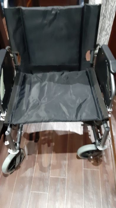 Продаётся инвалидная коляска