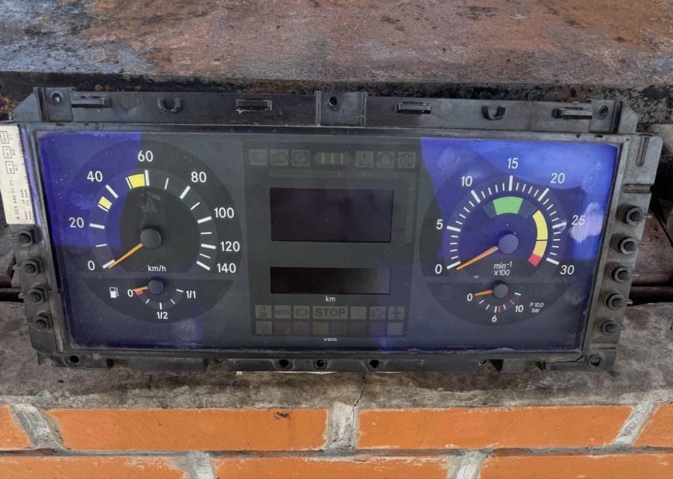 Ceas de bord Mercedes Atego
