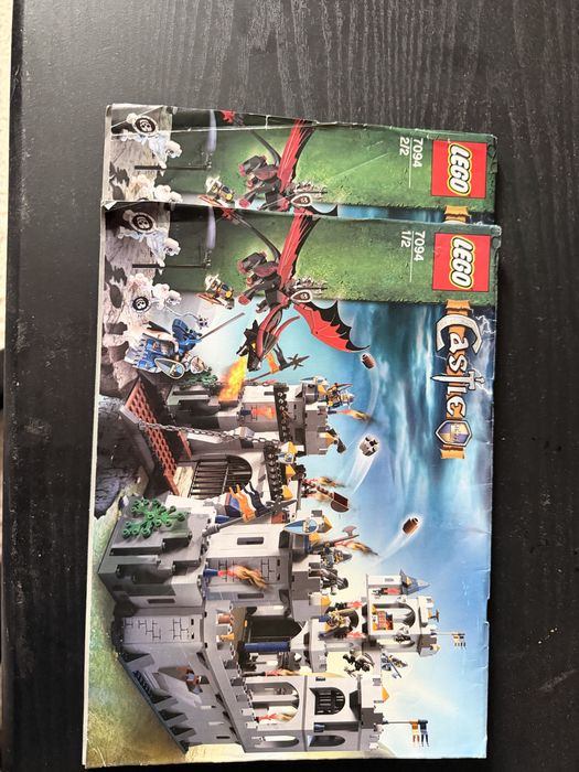 Lego Castle 7094 complet cu figurine si extra accesorii