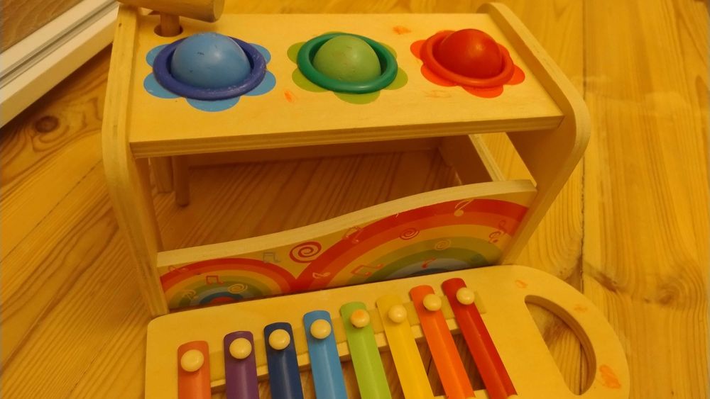 Jucarie Montessori, xilofon cu ciocan si bile